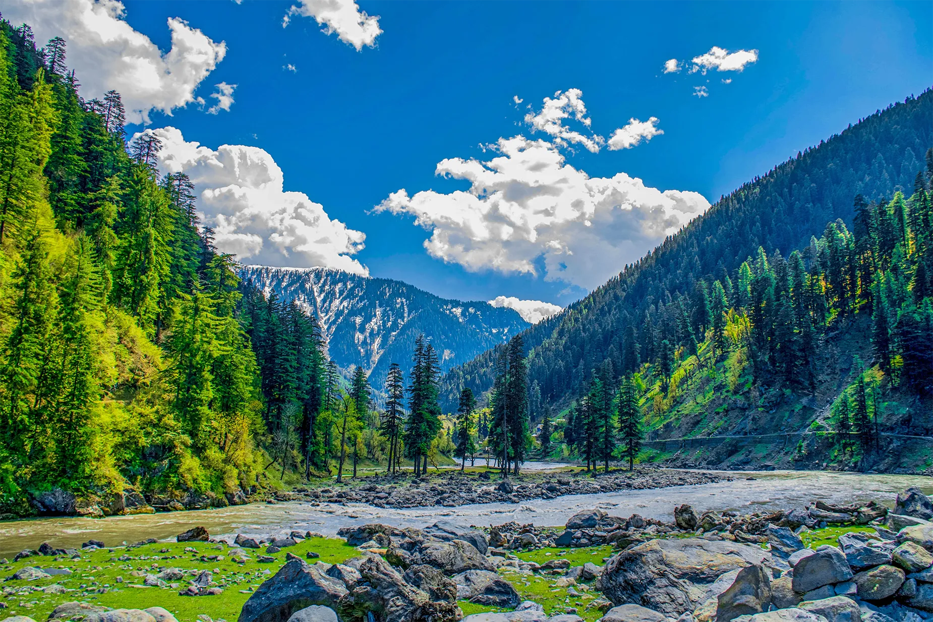 Kashmir Tour Package from Srinagar